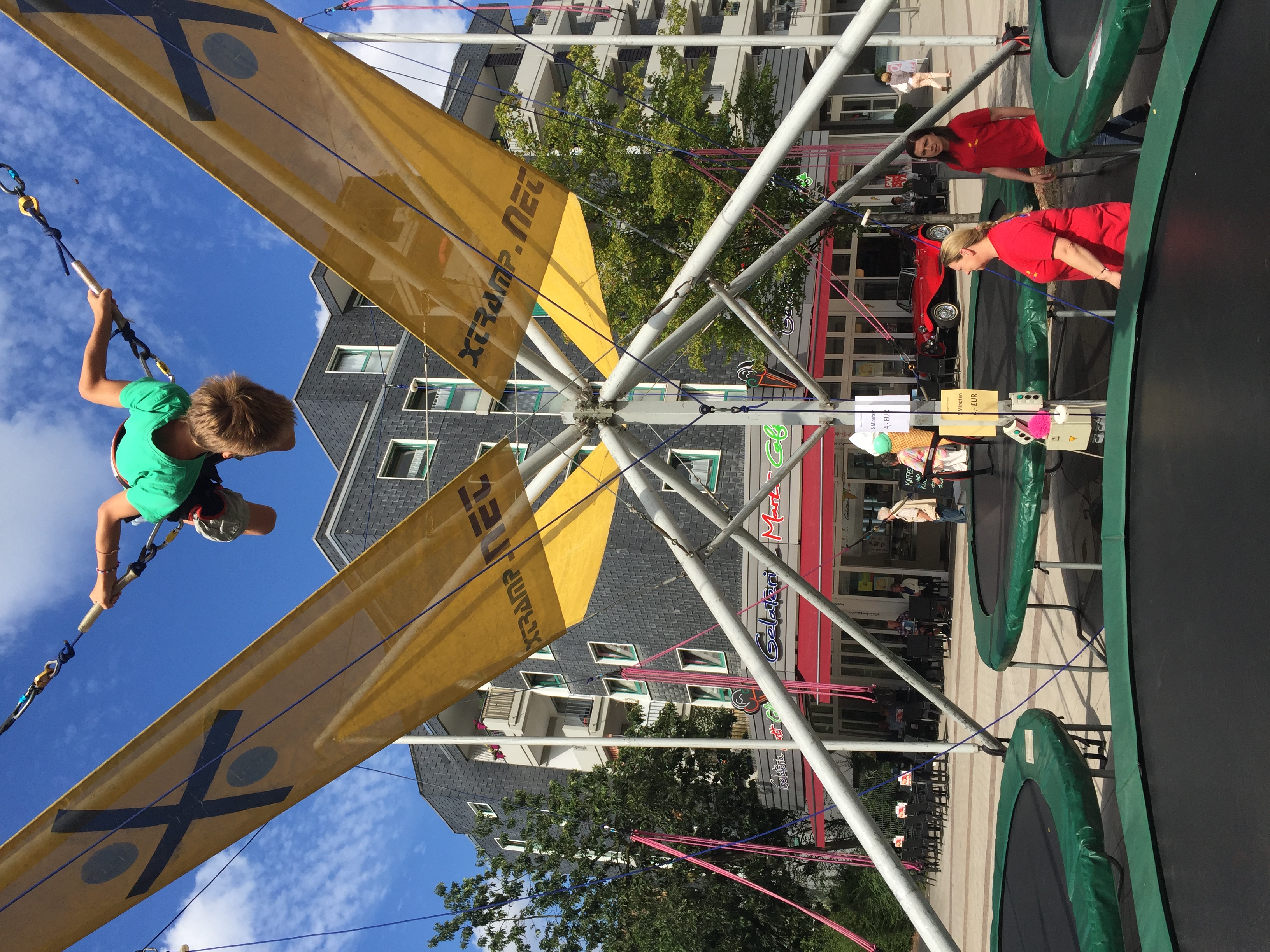 Hochdahler Markt Trampolin