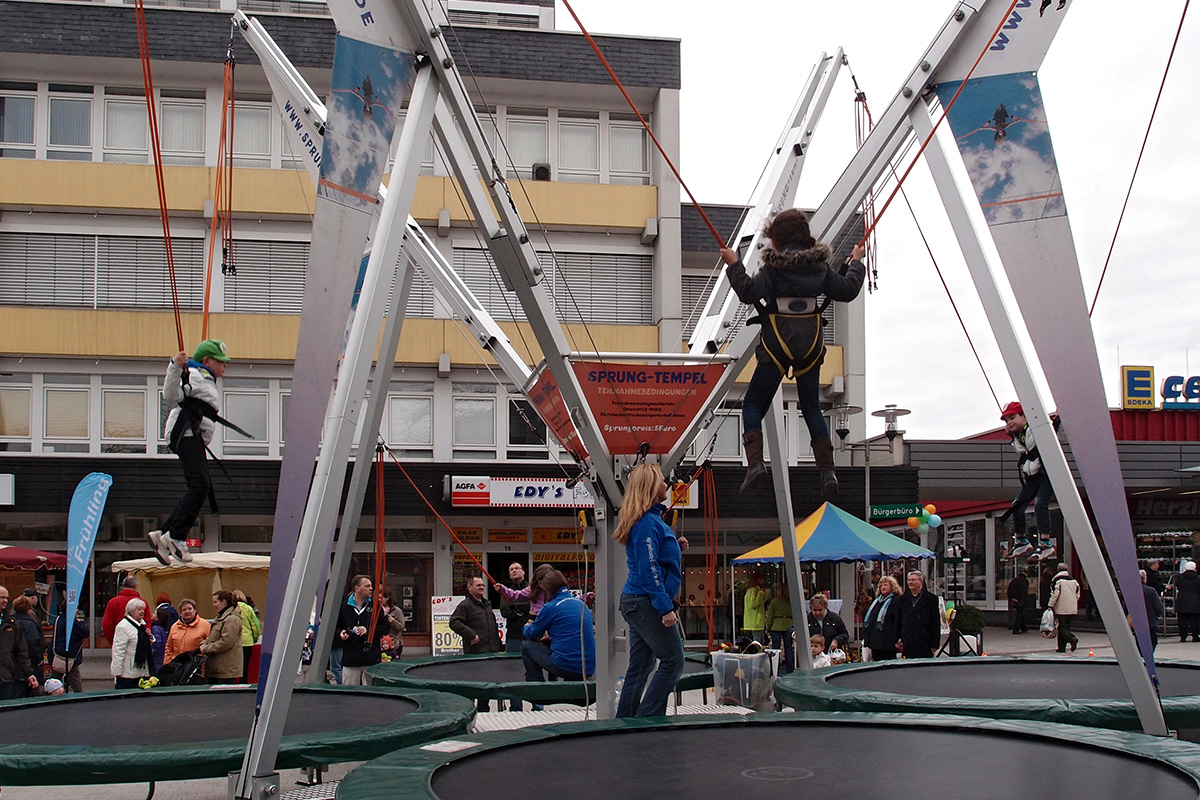 Hochdahler Markt Trampolin