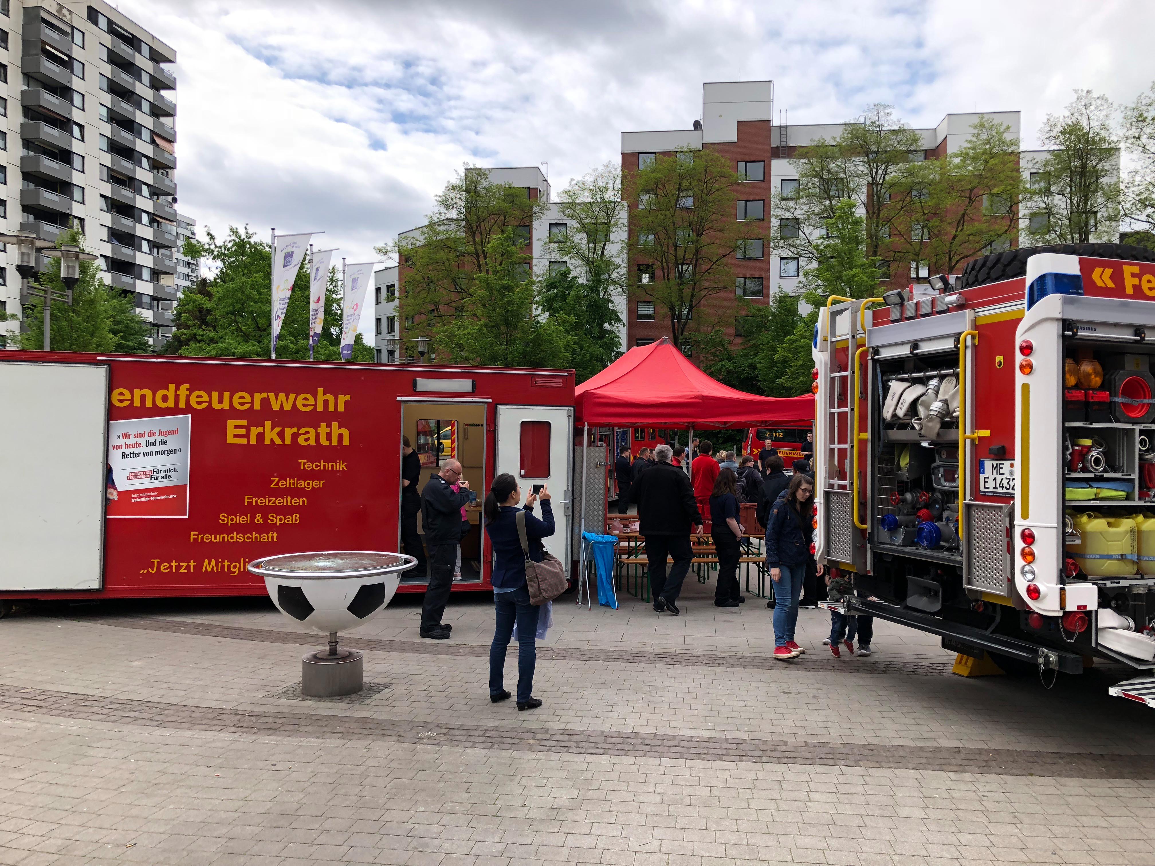Hochdahler Markt Retter im Rampenlicht
